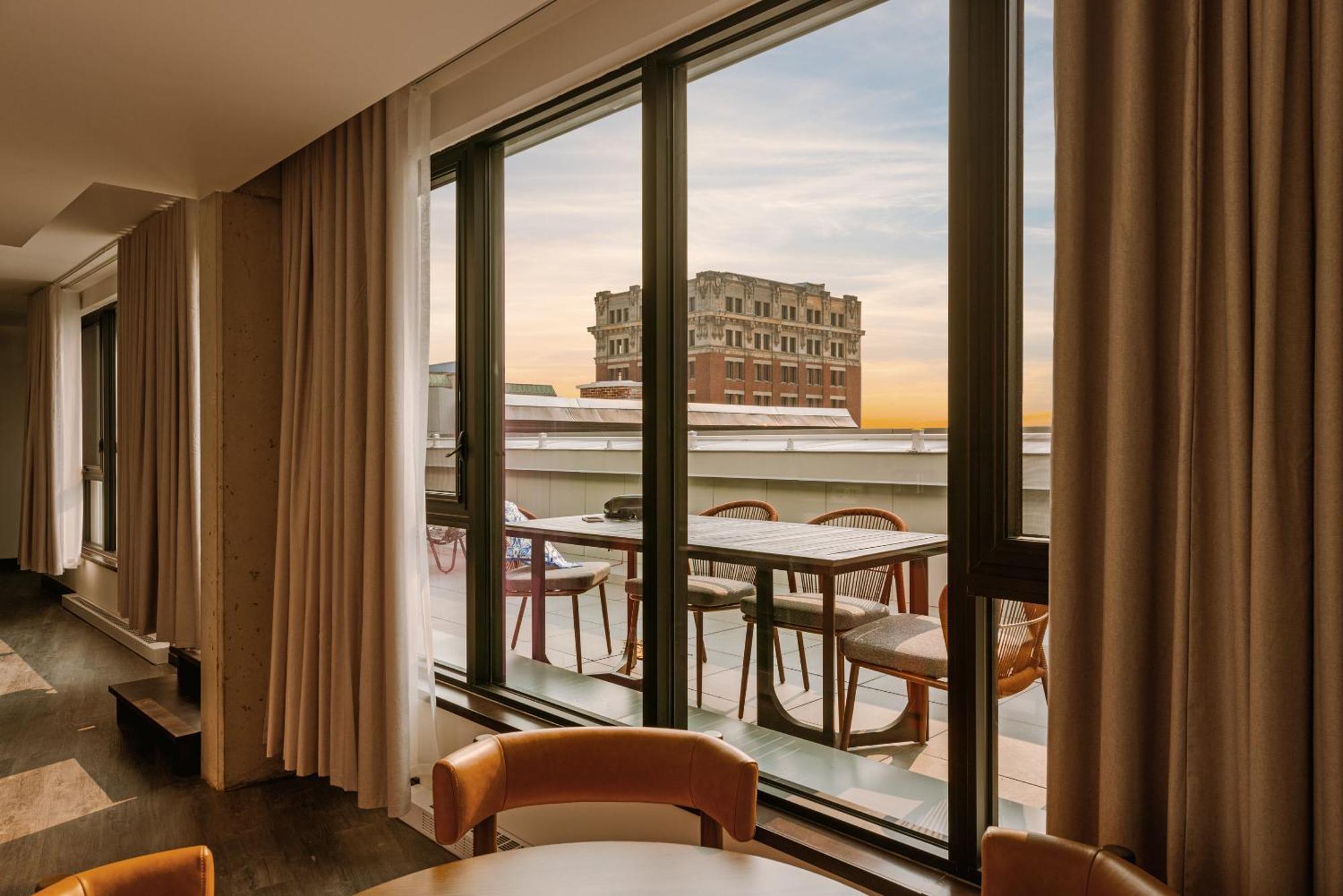 Sonder Lambert Aparthotel Montreal Exterior photo