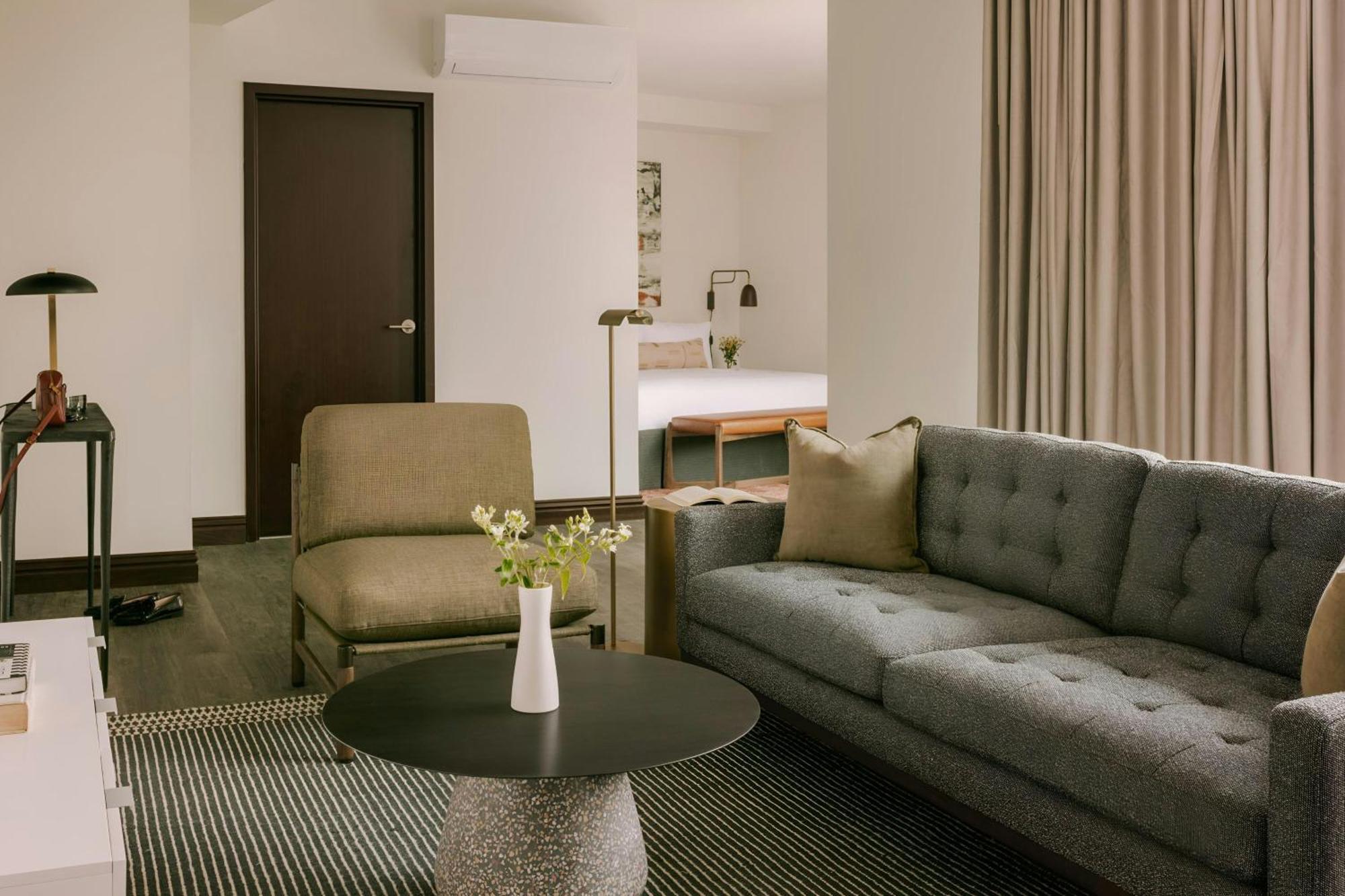 Sonder By Marriott Bonvoy Lambert Apartments Old Montreal Exterior photo